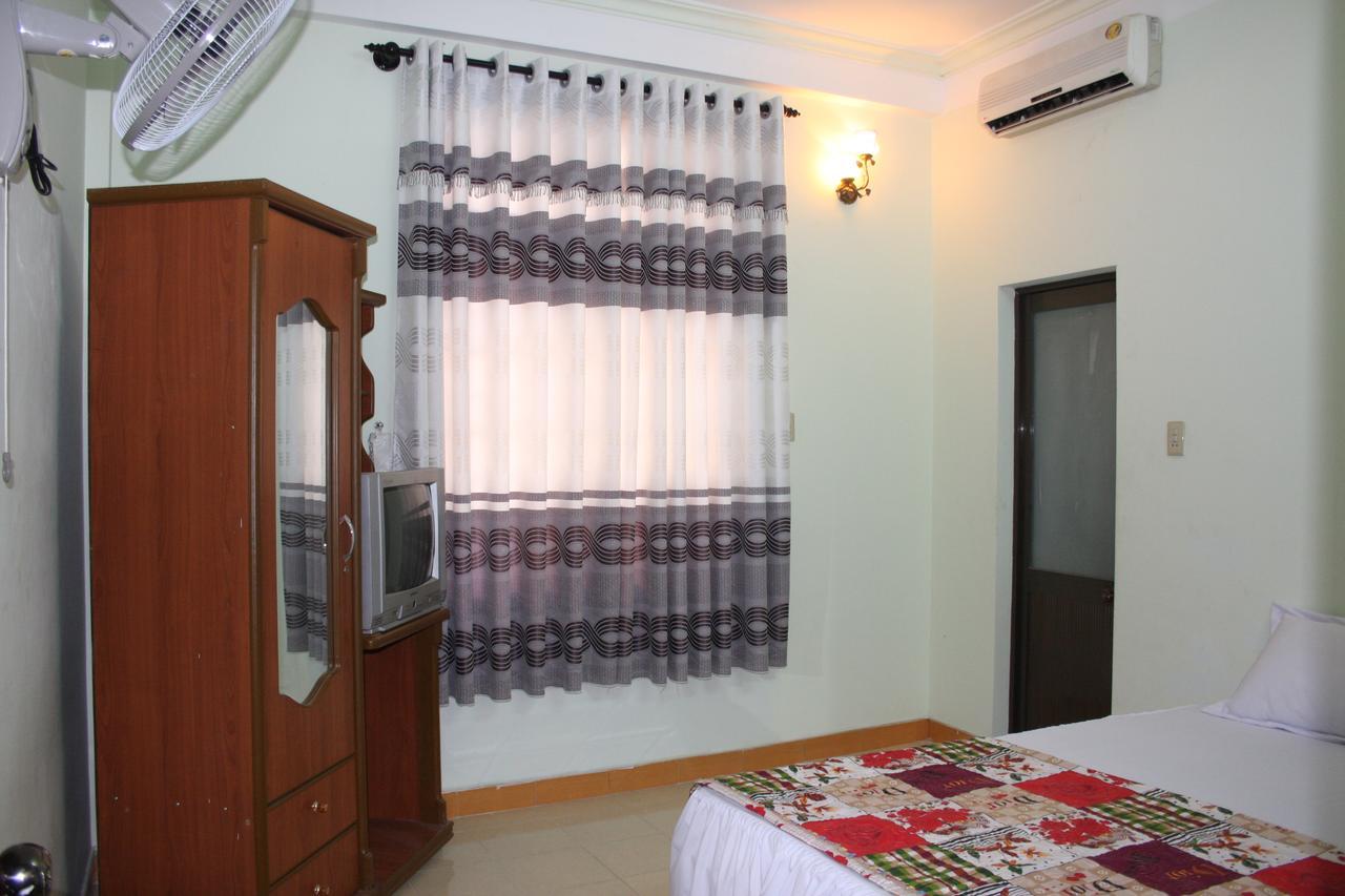 Dimpless Homestay Hue Exterior photo